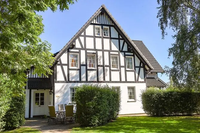 Hof Koehne - Doppelhaus - Dreifachhexe